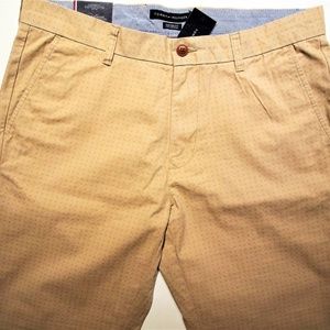 Tommy Hilfiger custom fit casual chino pants
